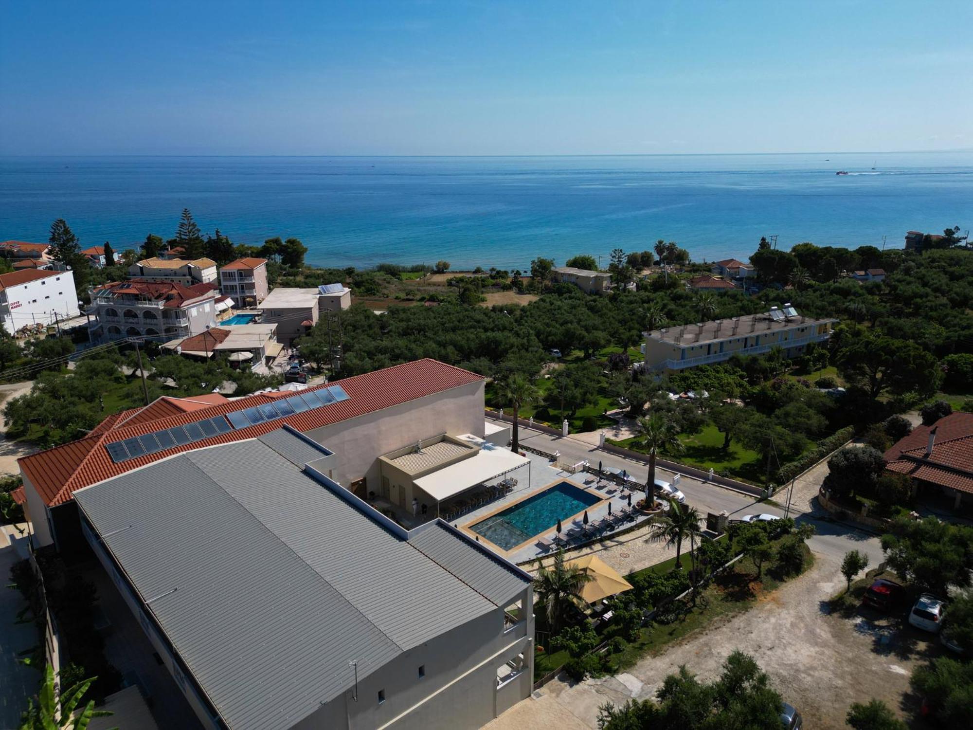 Remezzo Studios & Apartments Amoudi Exteriér fotografie