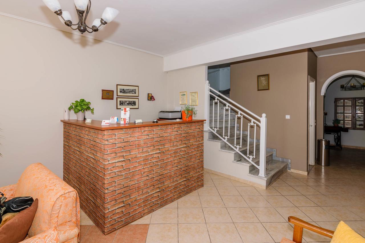 Remezzo Studios & Apartments Amoudi Exteriér fotografie
