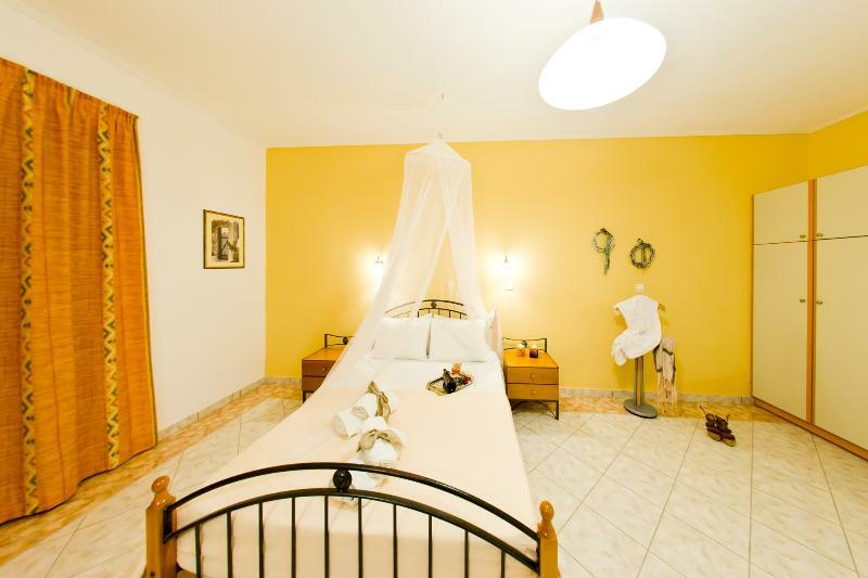 Remezzo Studios & Apartments Amoudi Exteriér fotografie